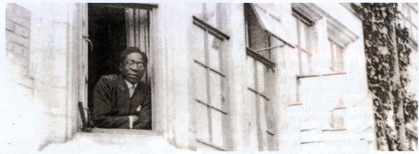 Senghor à sa fenêtre à la Deutsch . DR Alliance Internationale