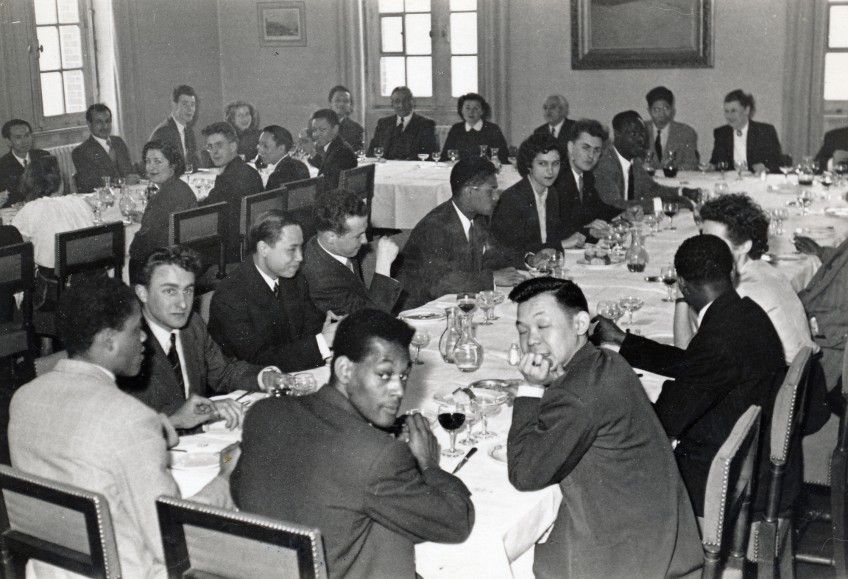 Banquet de l'Ascup, tennis de table, avec le Recteur Marchaud en 1952